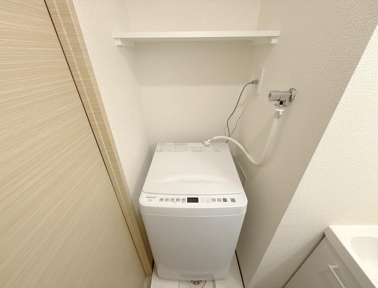 Room image 16