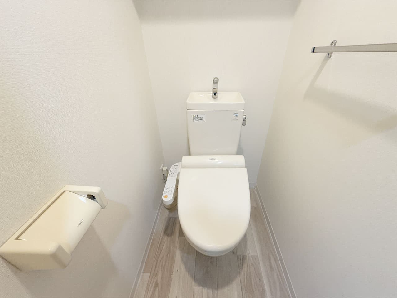 Room image 15