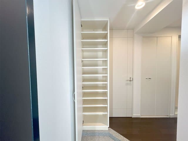 Room image 16