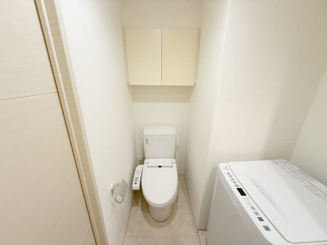 Room image 15