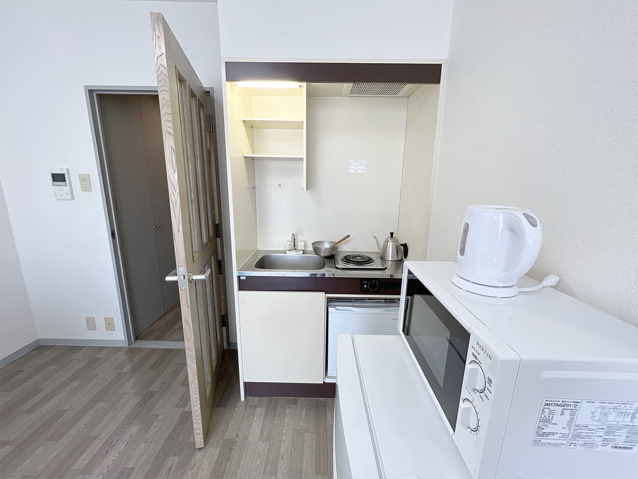 Room image 11