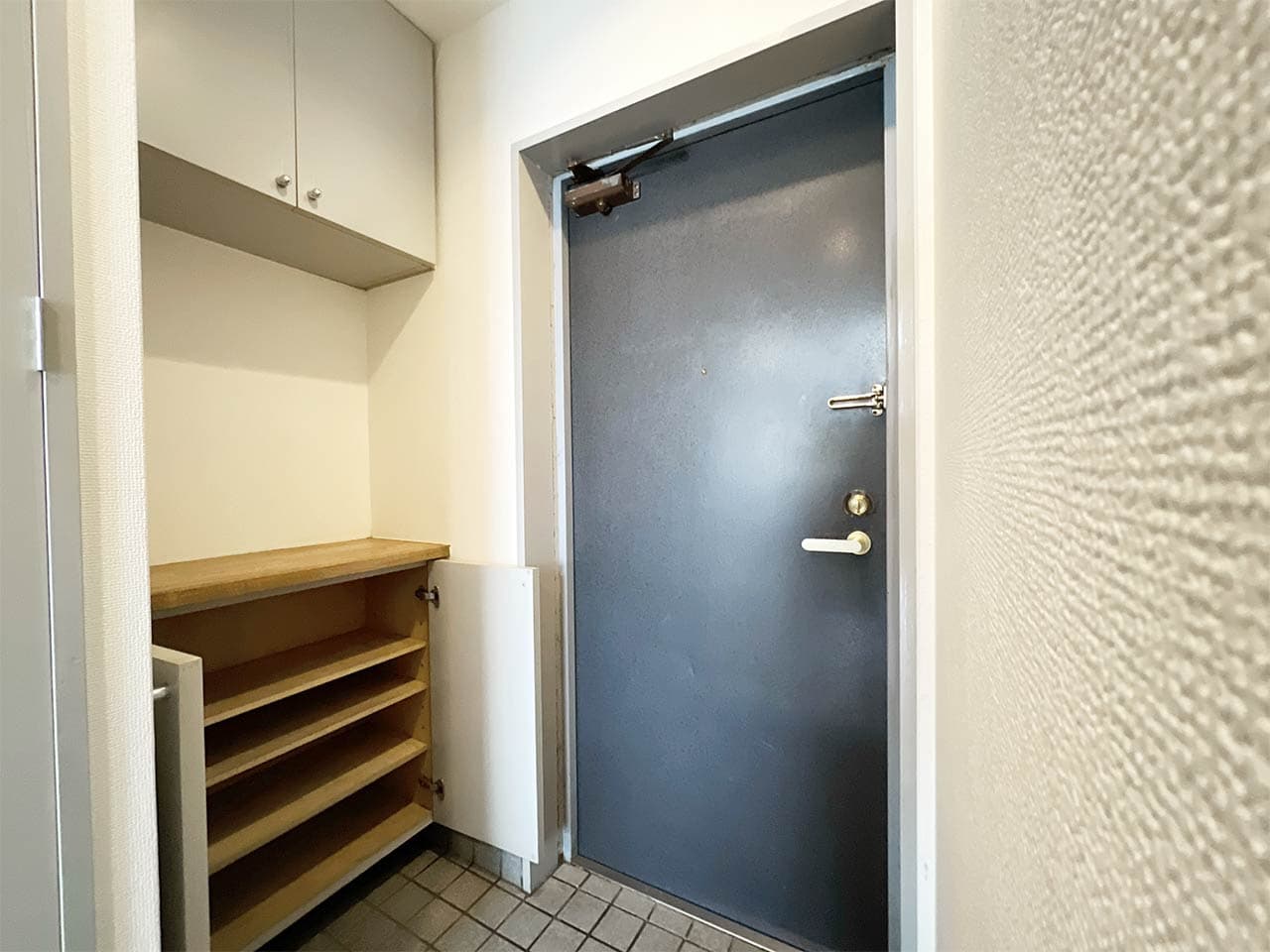 Room image 16
