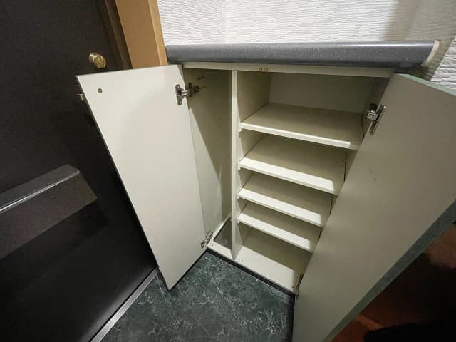 Room image 16