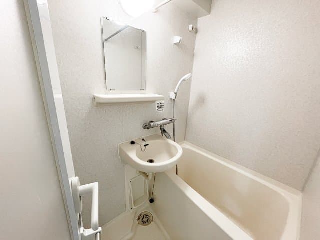 Room image 14