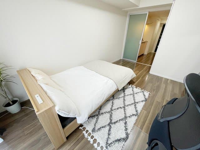 Room image 8