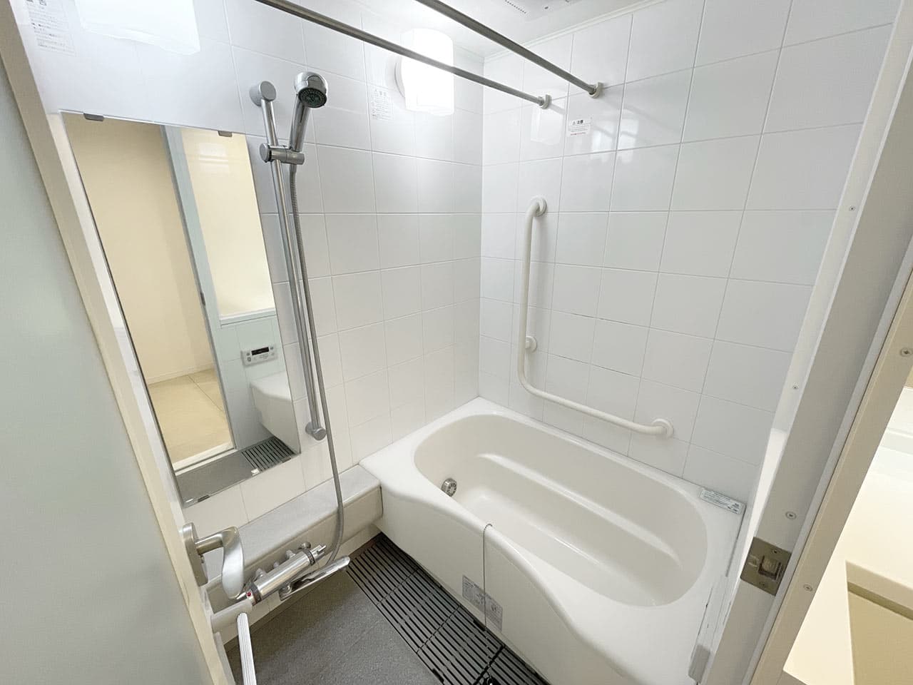 Room image 16