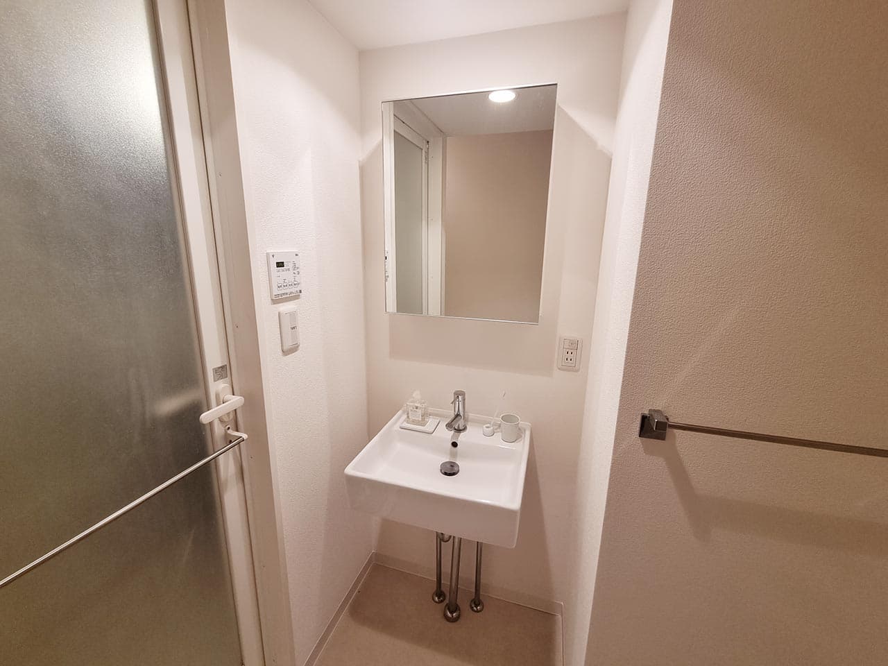 Room image 13