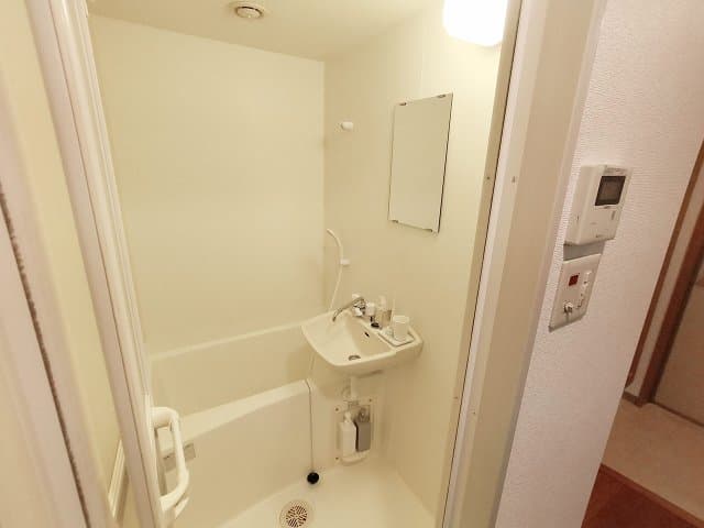 Room image 13