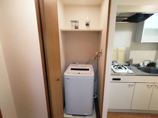 Room image 15