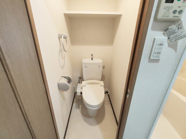 Room image 15