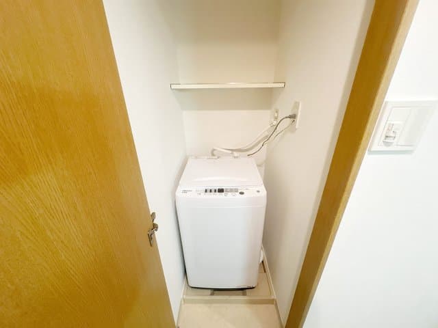 Room image 16