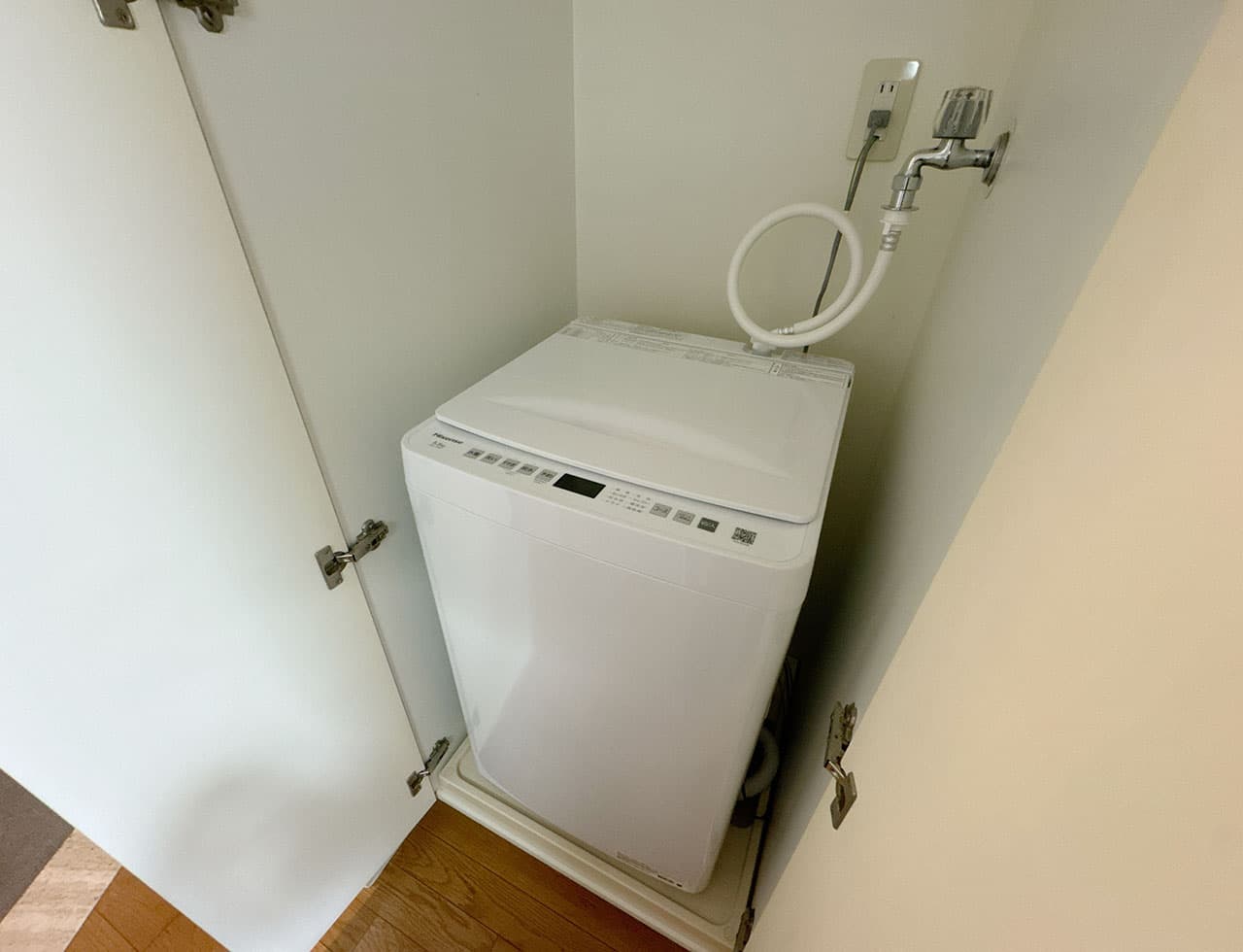 Room image 14