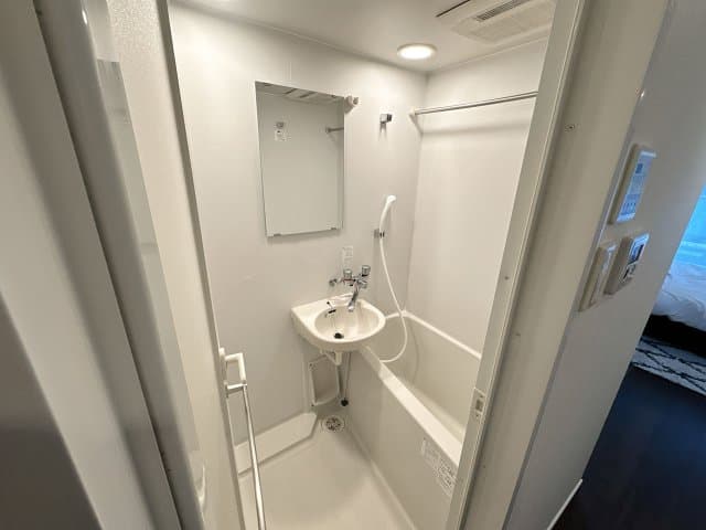 Room image 13