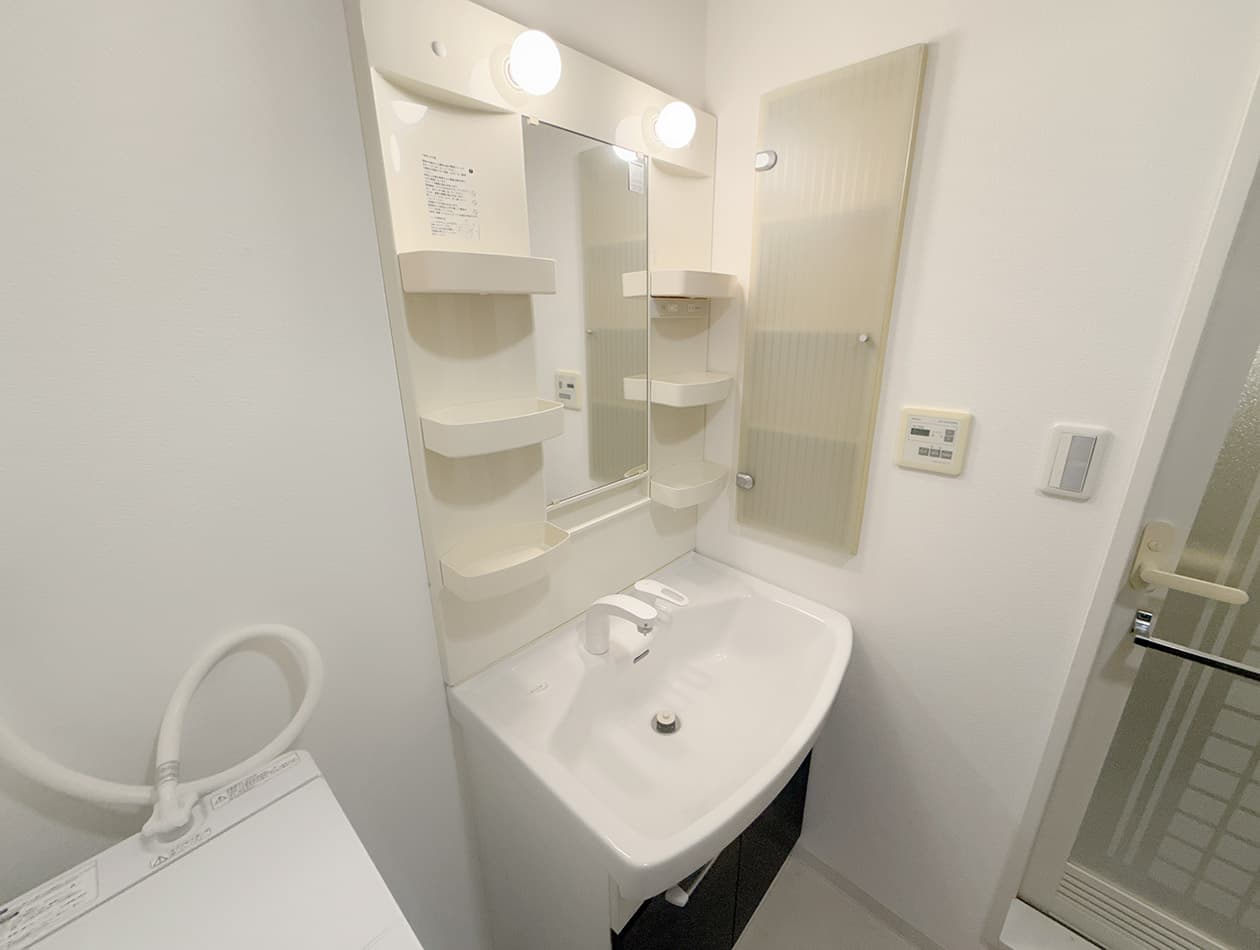 Room image 14