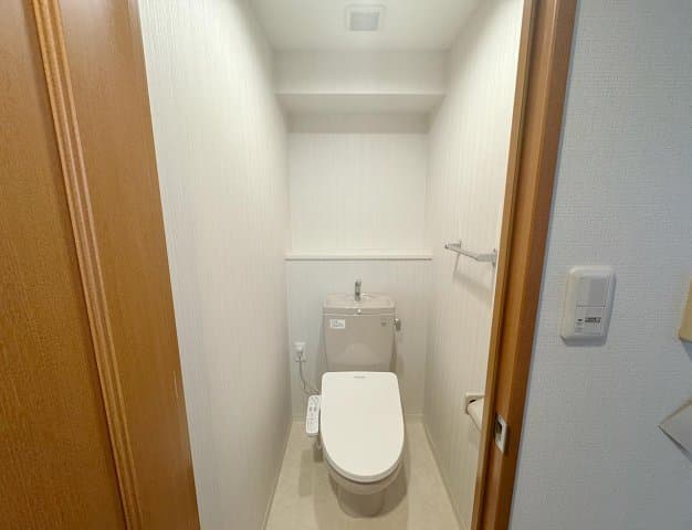 Room image 14