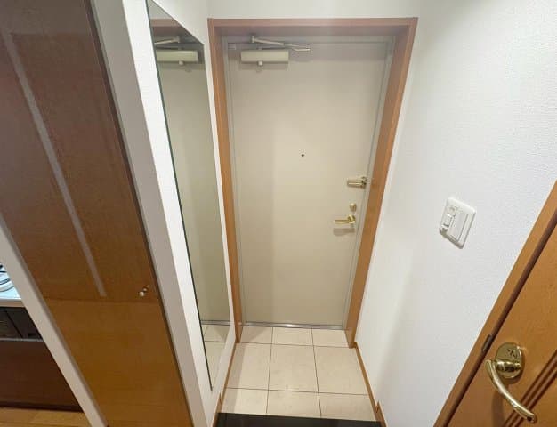 Room image 16