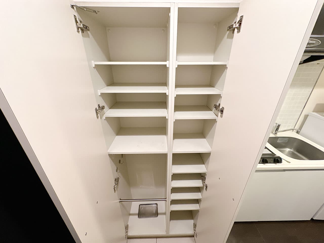 Room image 16