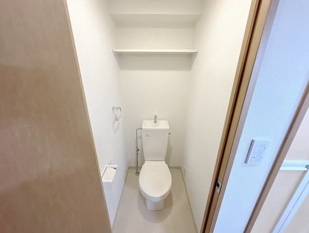 Room image 13
