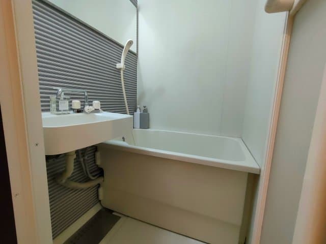Room image 13