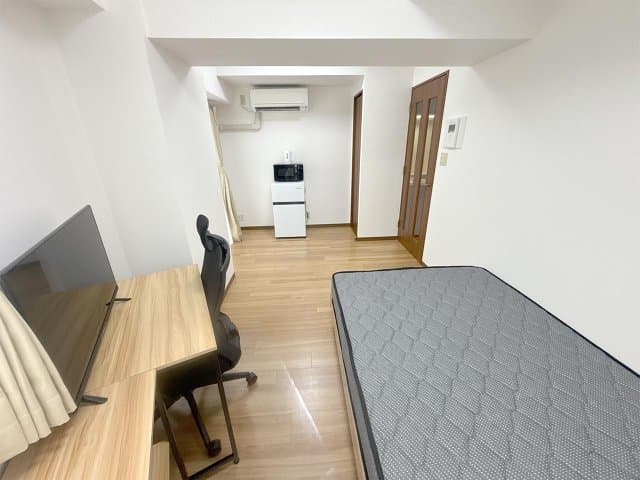 Room image 8