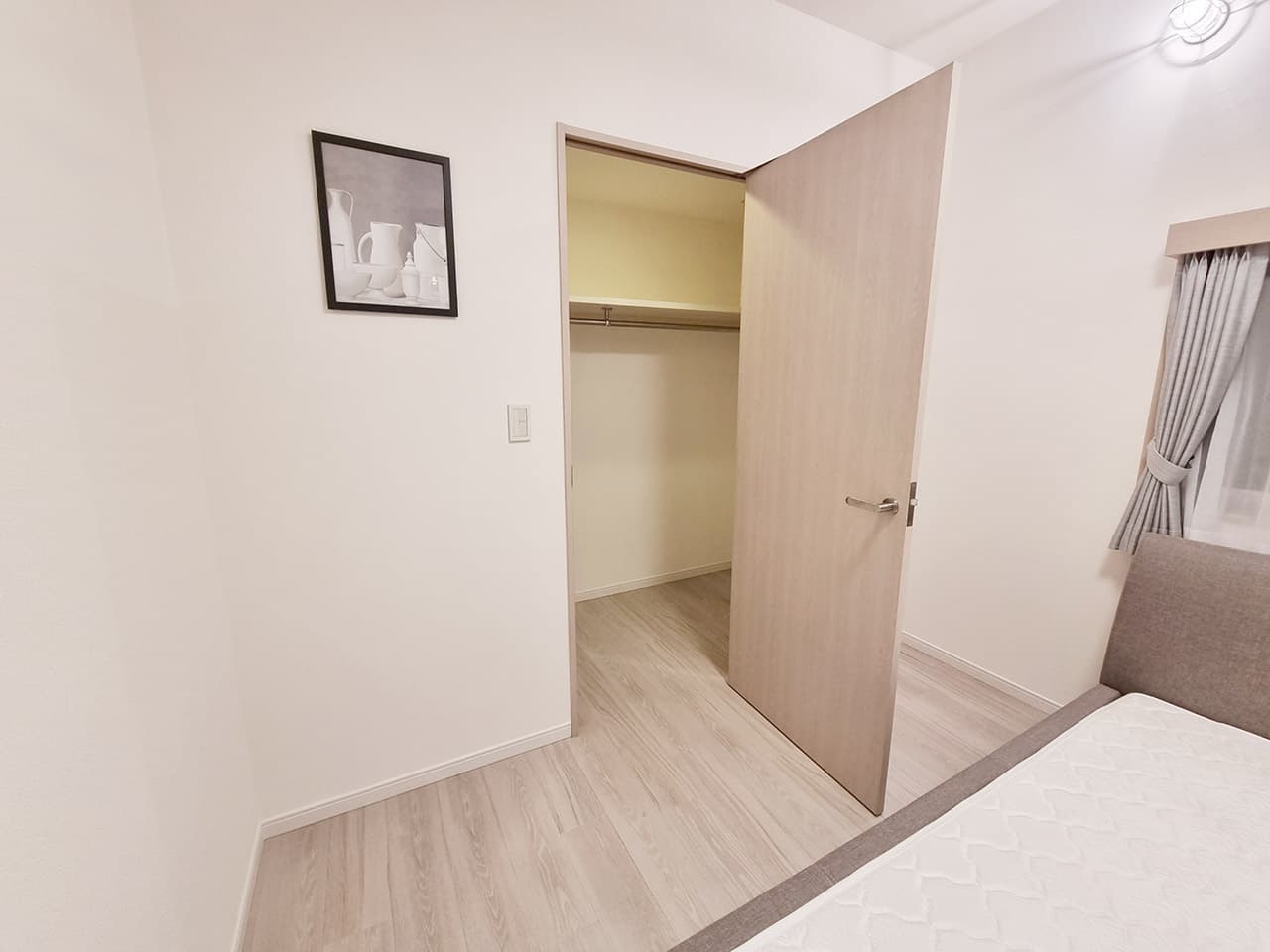 Room image 14