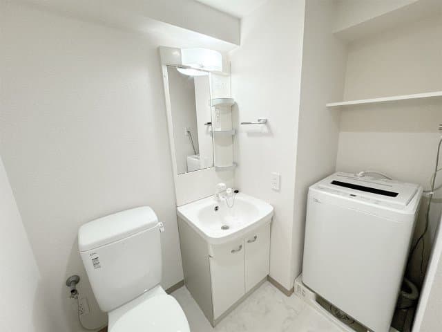 Room image 15