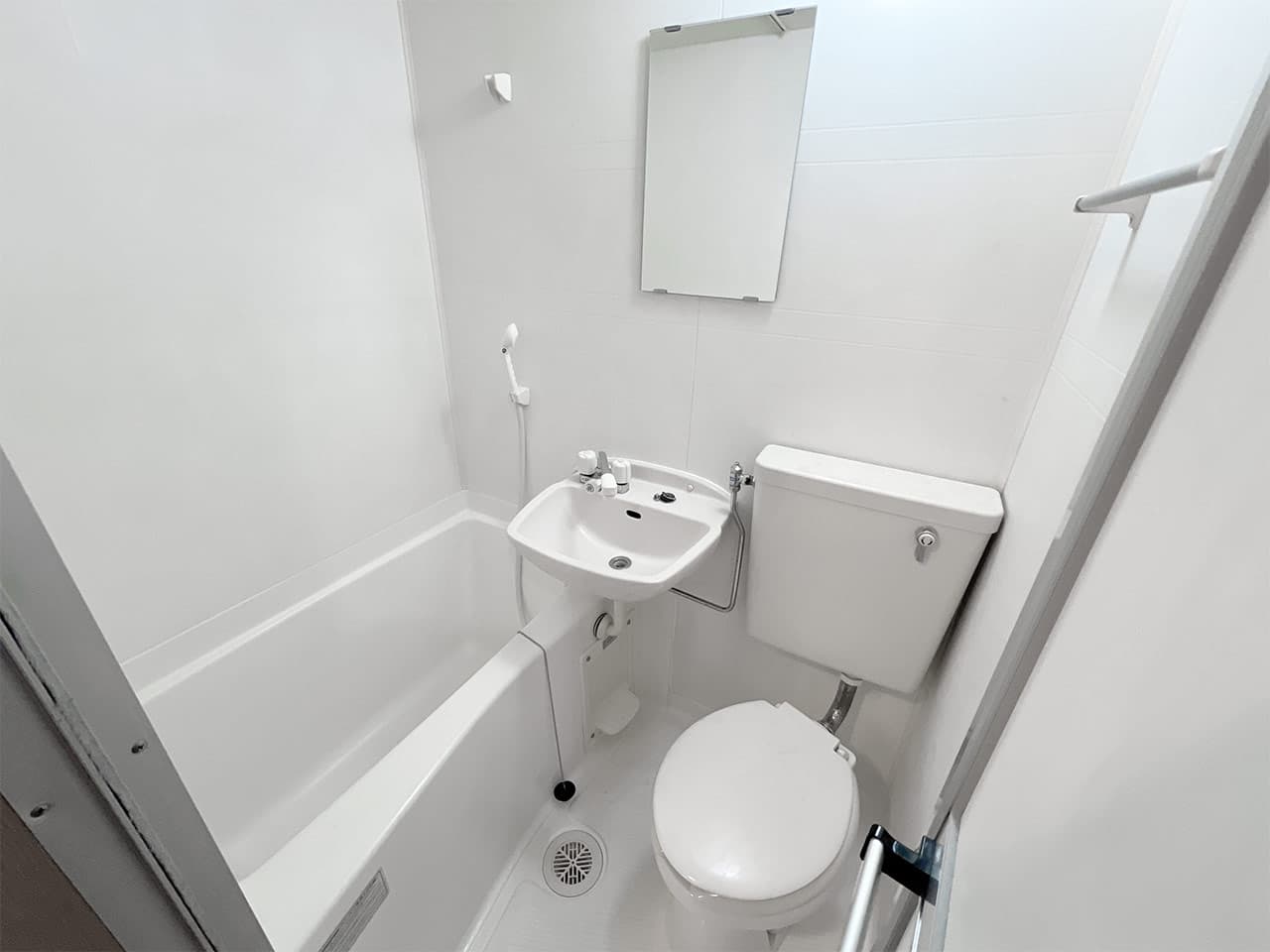 Room image 16
