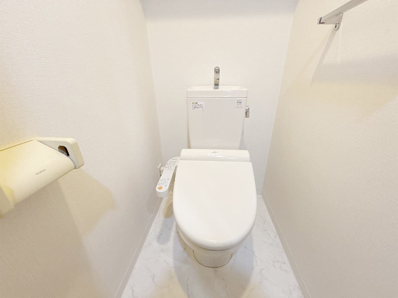 Room image 15