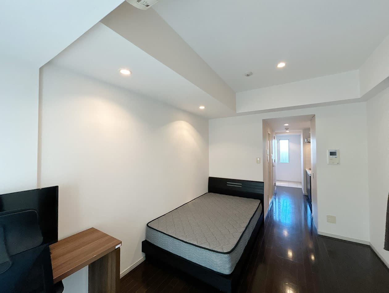 Room image 8