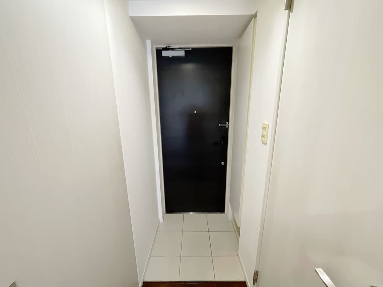 Room image 16