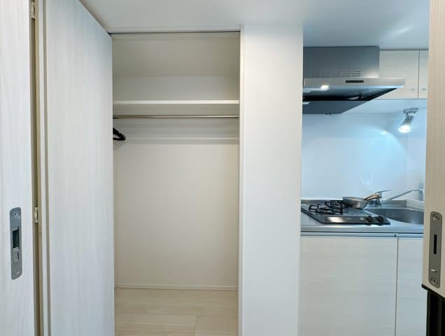 Room image 10