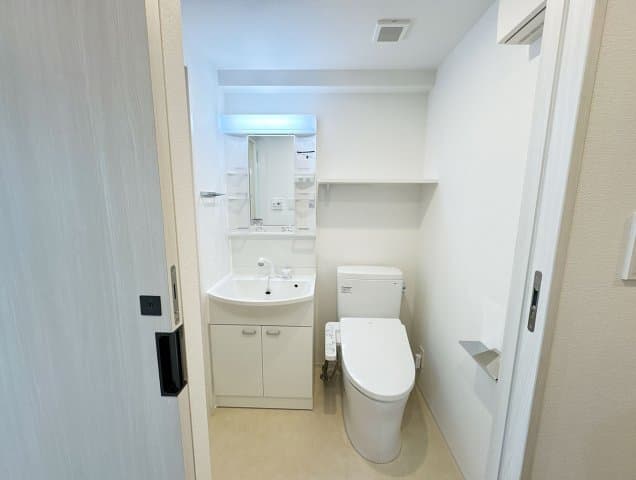 Room image 13