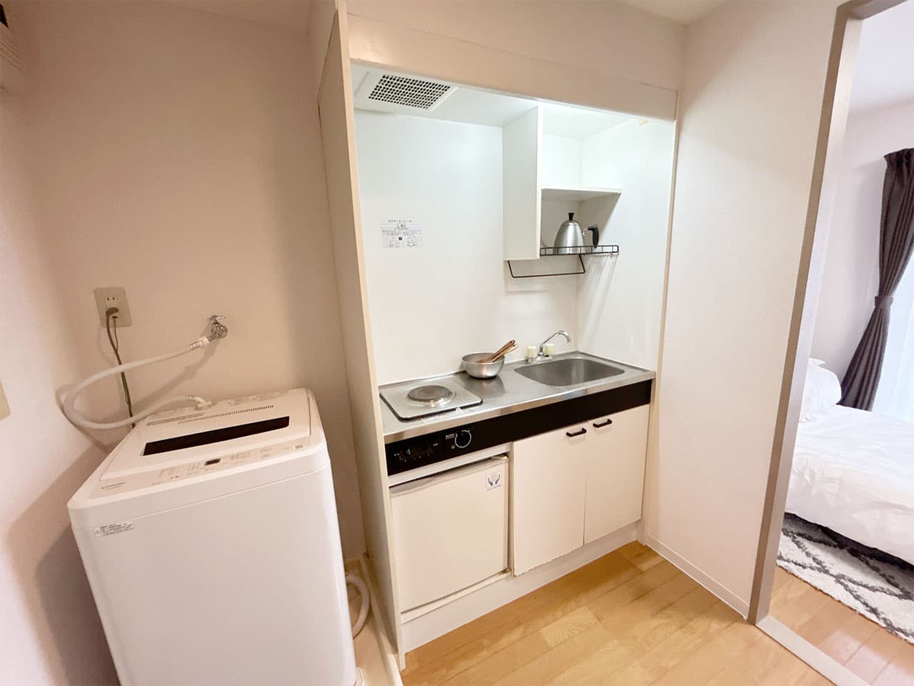 Room image 12