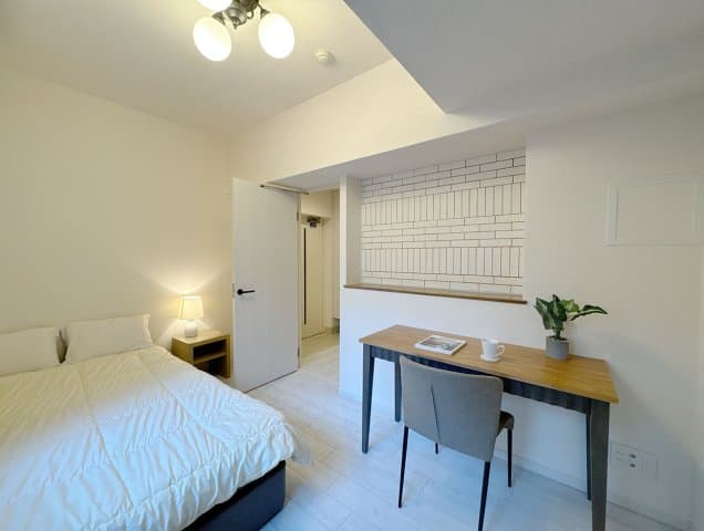 Room image 9