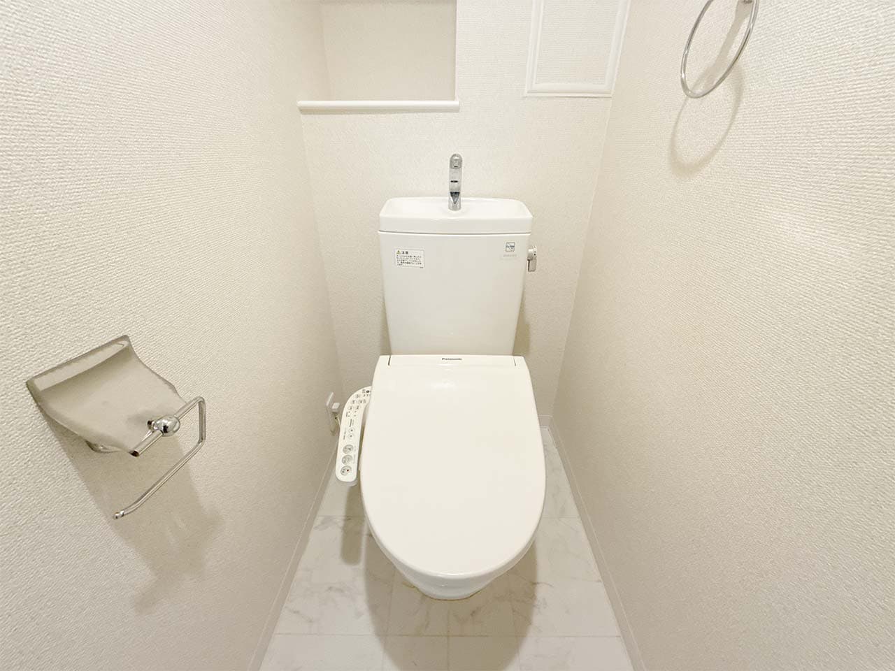 Room image 15