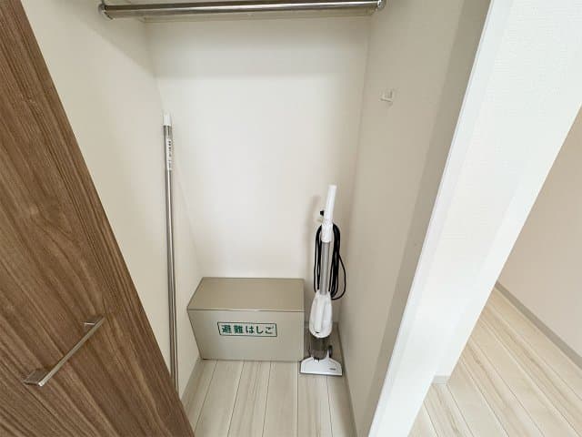 Room image 10