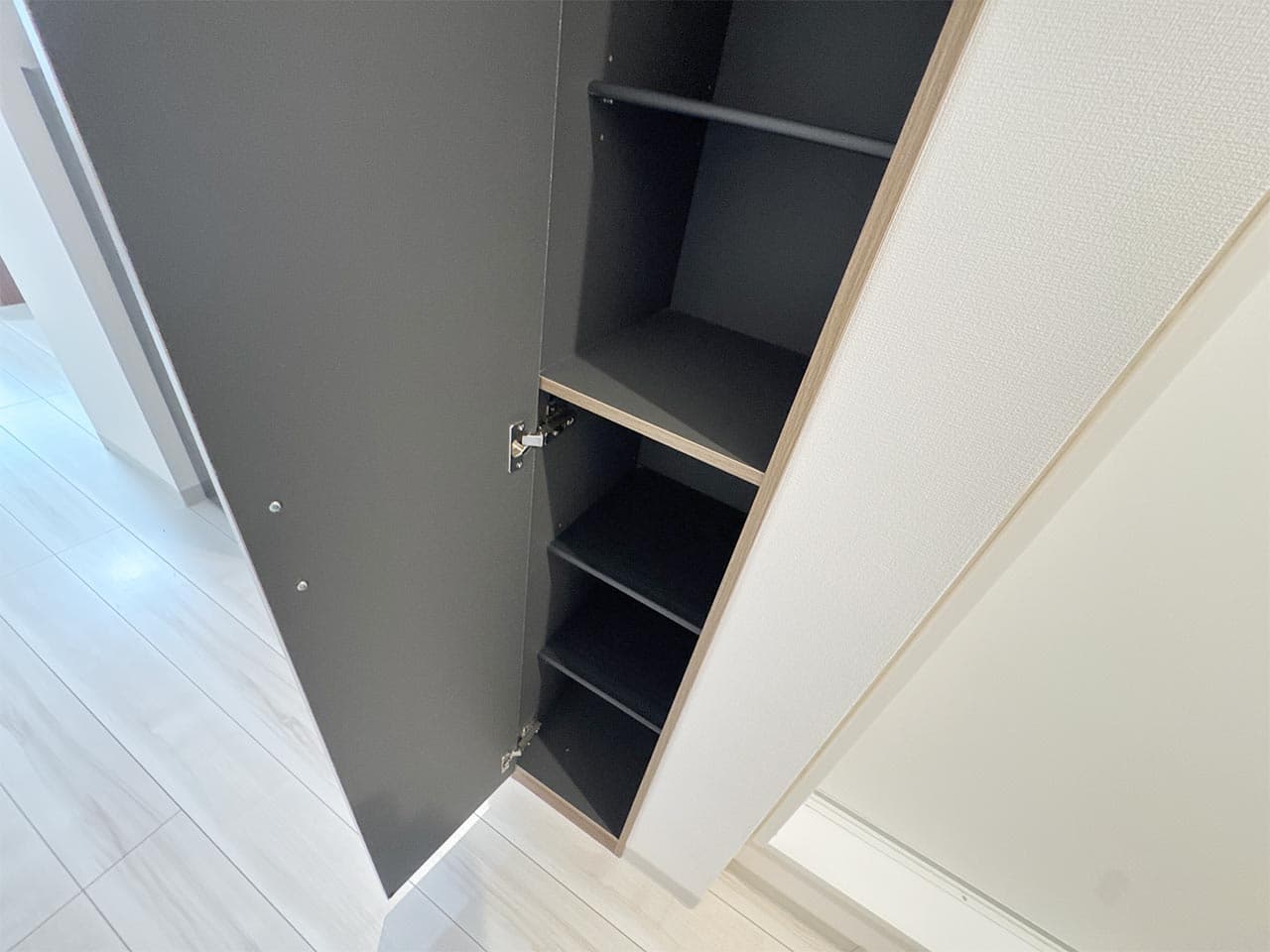 Room image 15
