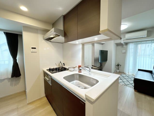 Room image 11