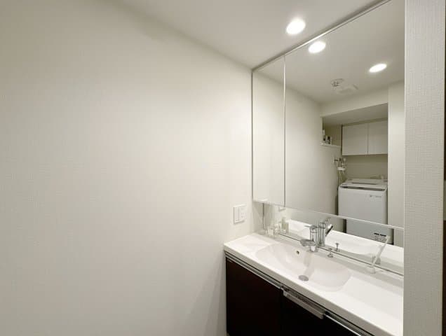 Room image 14