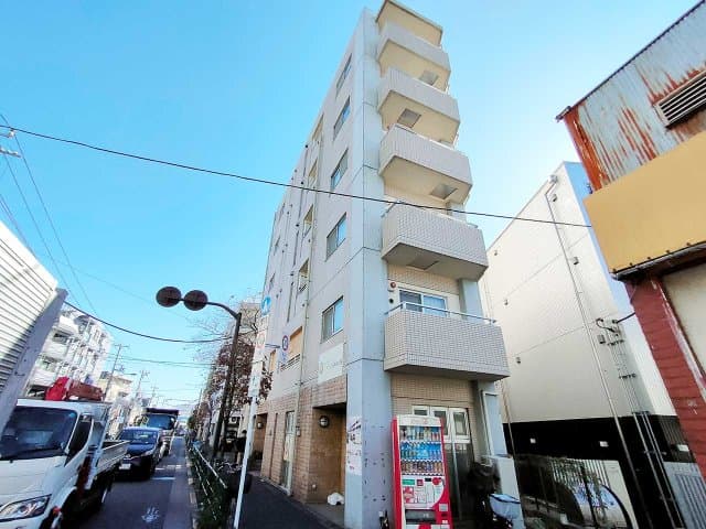 Main Image