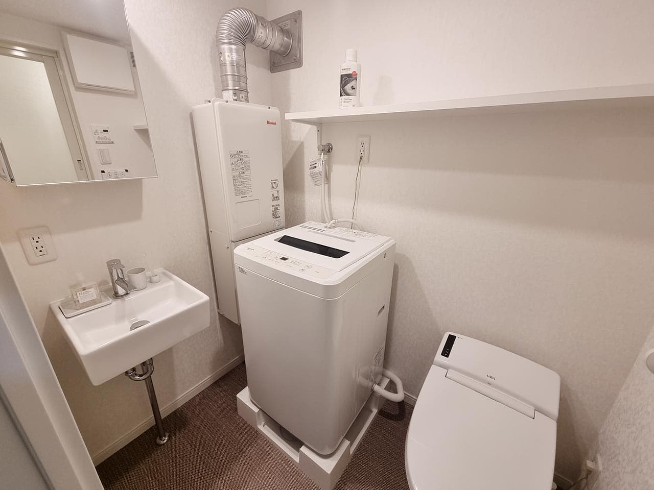 Room image 14