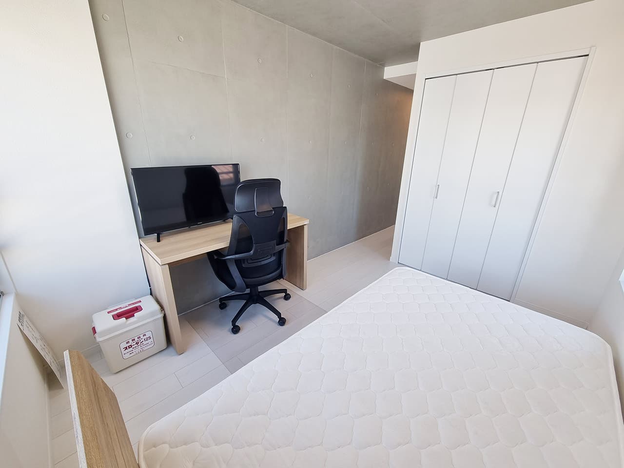 Room image 8