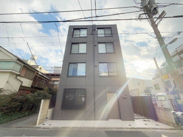 Main Image