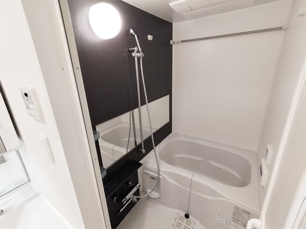 Room image 14
