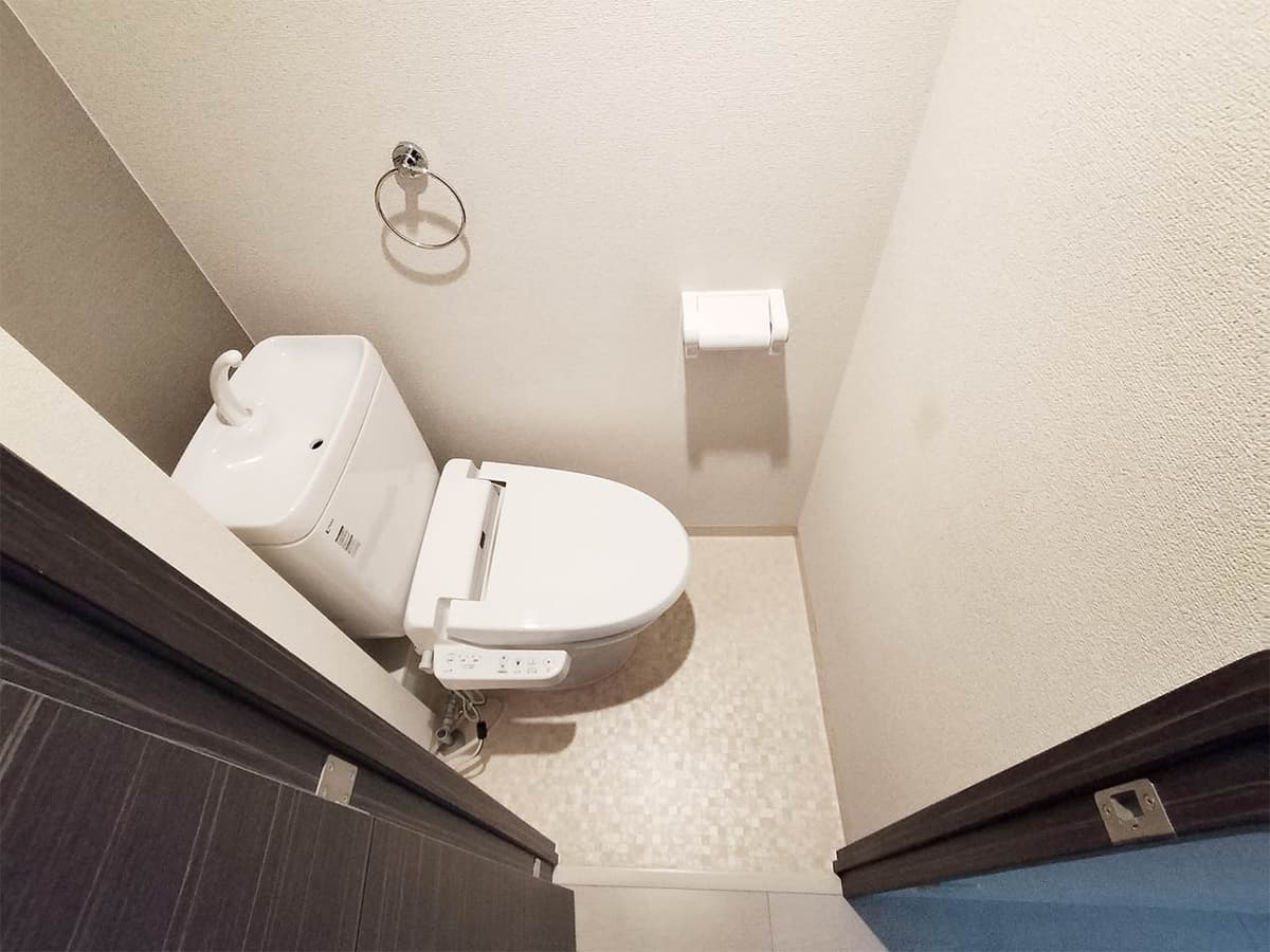 Room image 15
