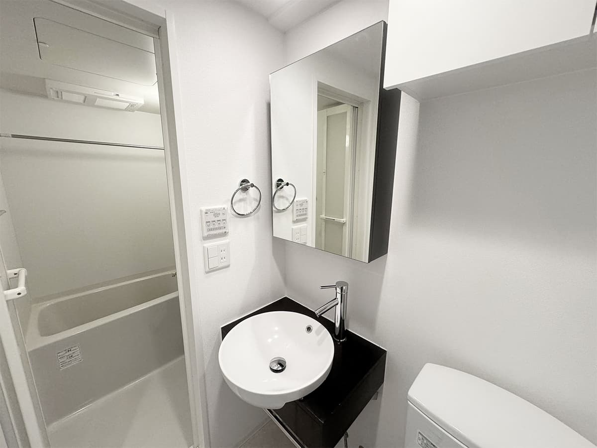 Room image 14