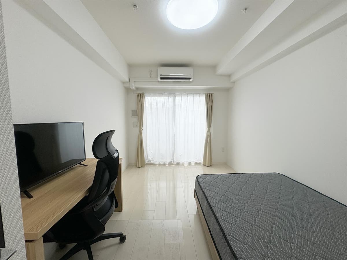 Room image 8