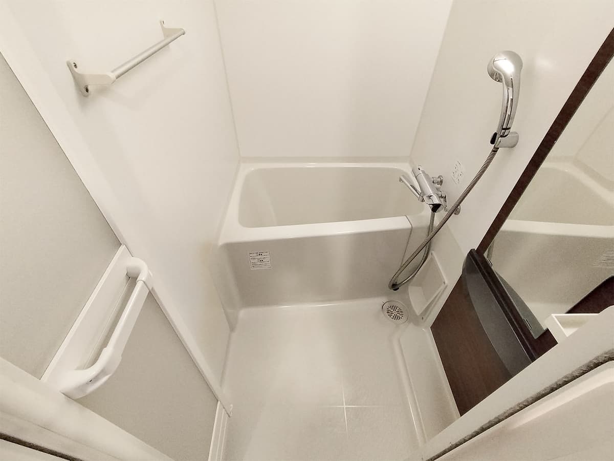 Room image 11
