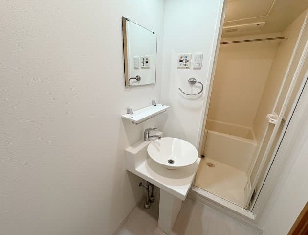 Room image 14