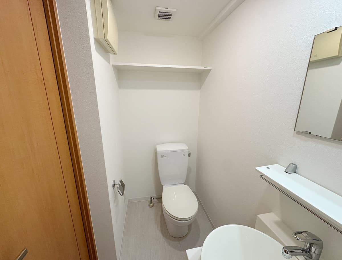 Room image 15